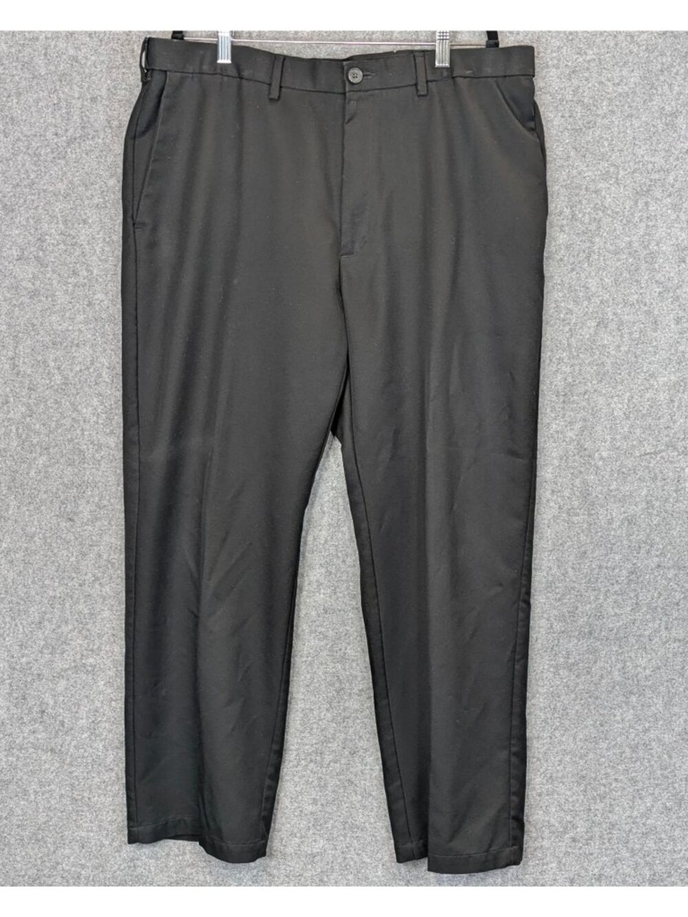 Haggar Mens Black Dress Pants 40x30 Classic Fit Flat Front Polyester Blend